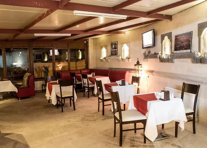 Peace Stone House Hotel 3*